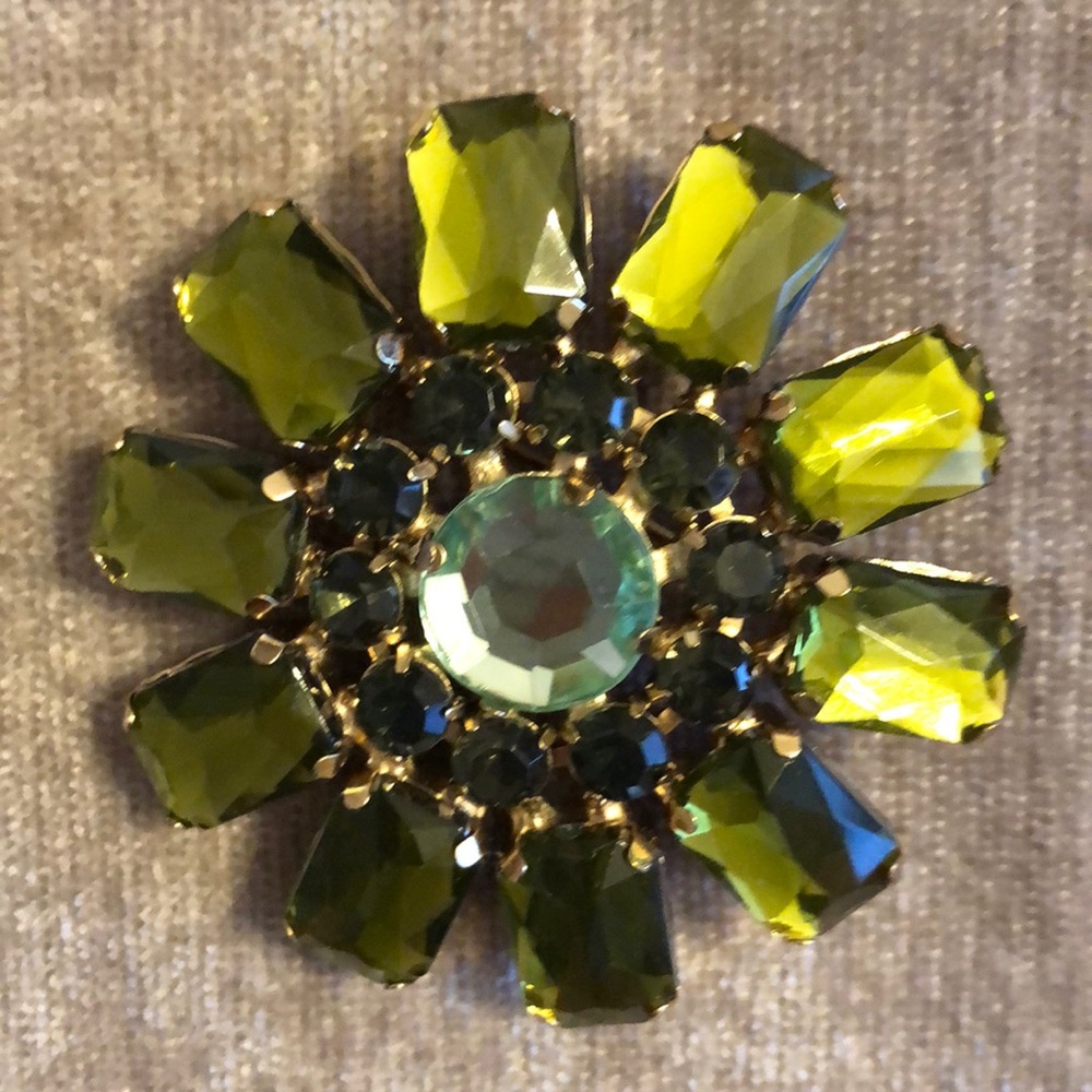 Brooch